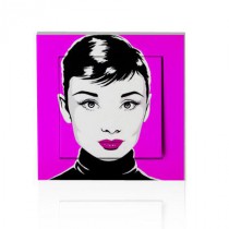 stickers interrupteur pop art Audrey sur fond rose