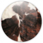 badge zen detail peau de vache marron sur blanc